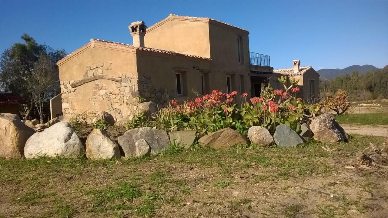 Appartamento A Feraxi Muravera Kültér fotó